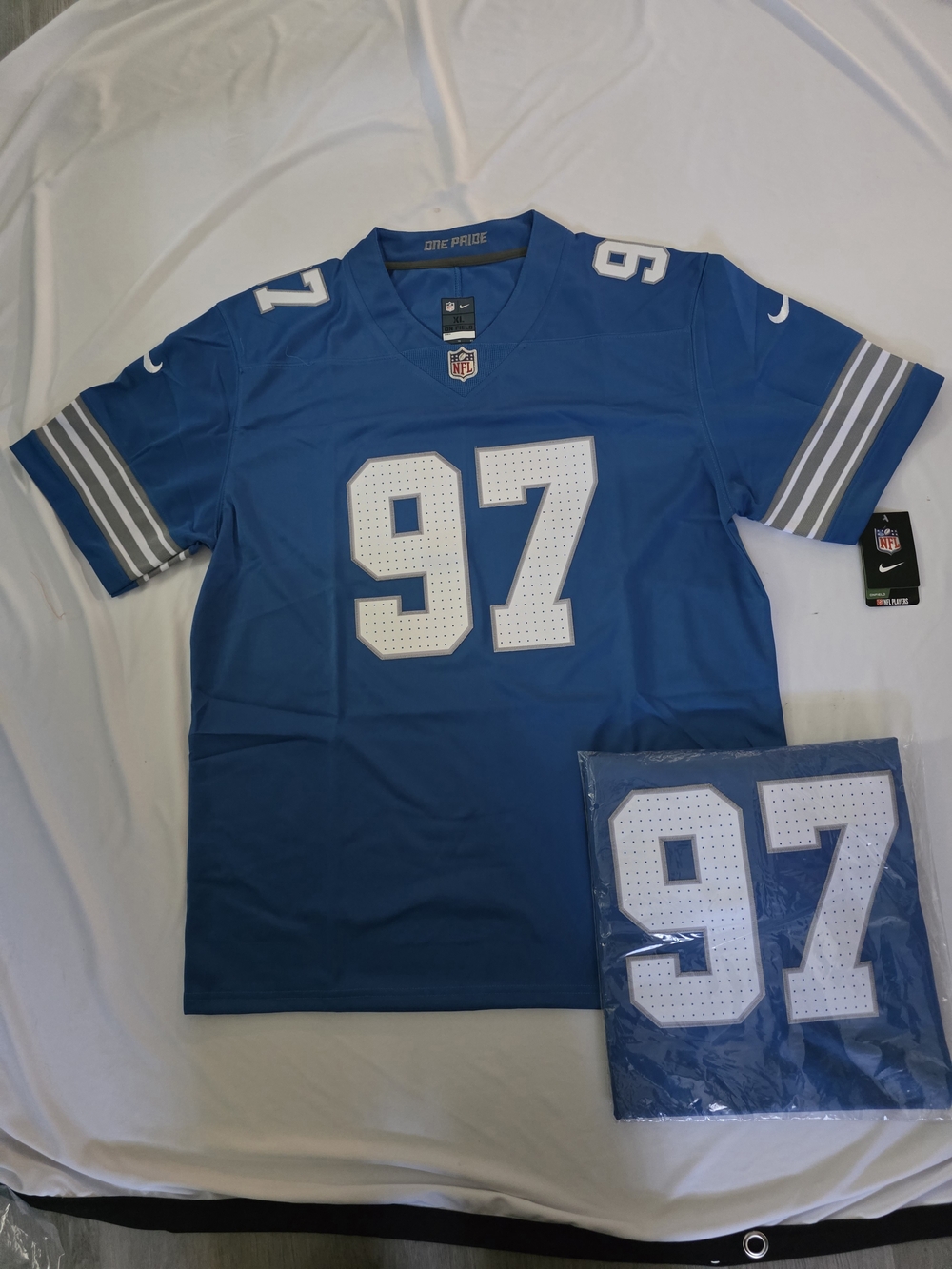 Detroit Lions Aiden Hutchinson #97 Men's XL Blue Home Jersey